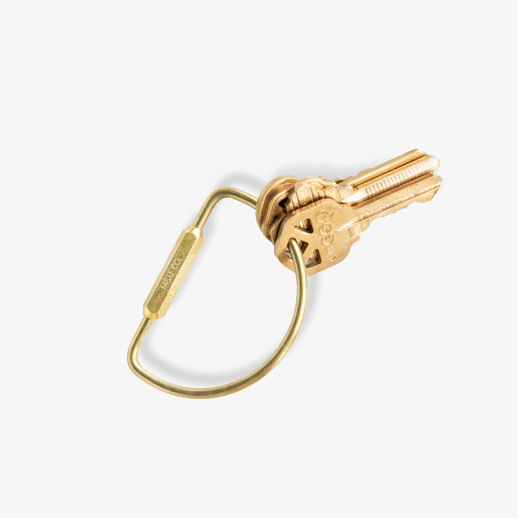 Maxx & Unicorn D Keyring Brass