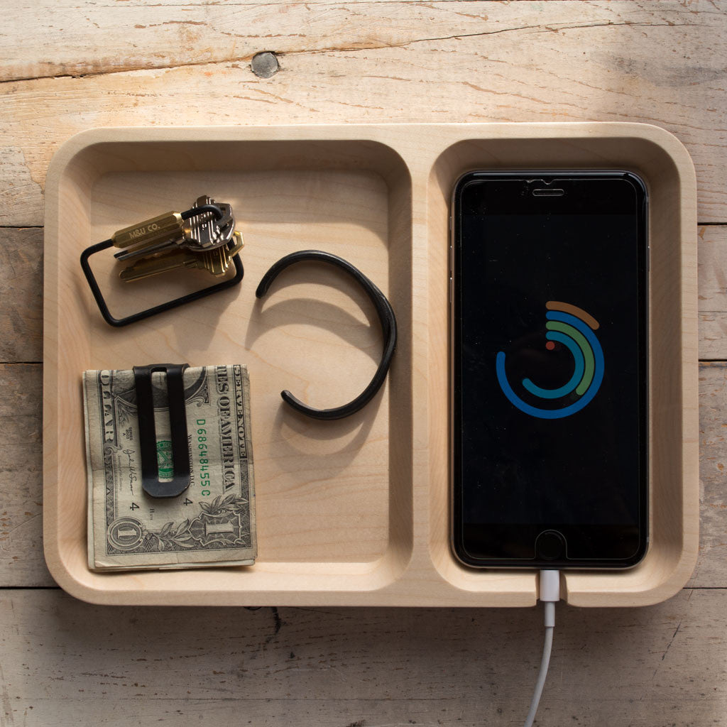 Solid Maple Valet on Desktop